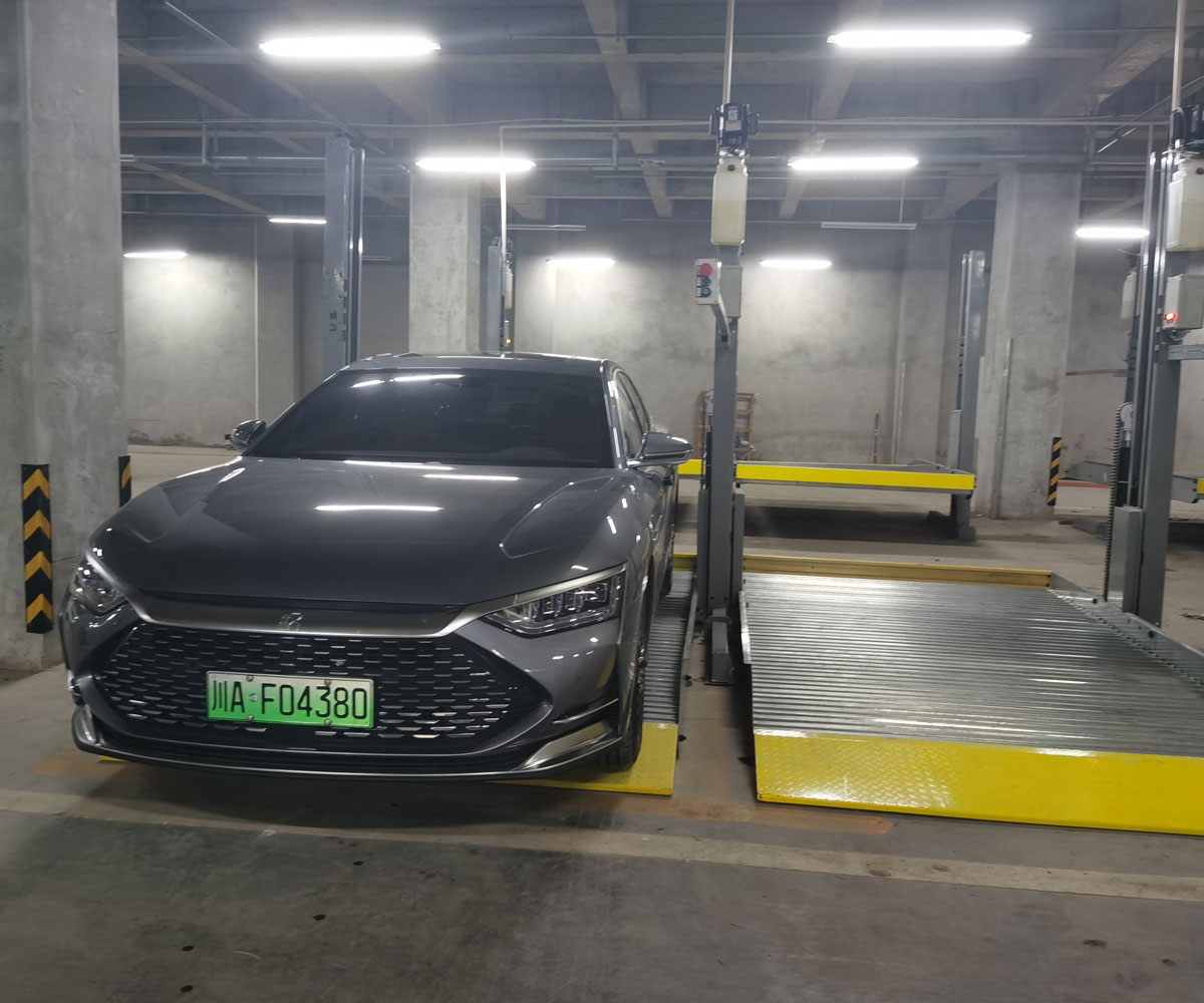 南充市2柱立体停车场回收